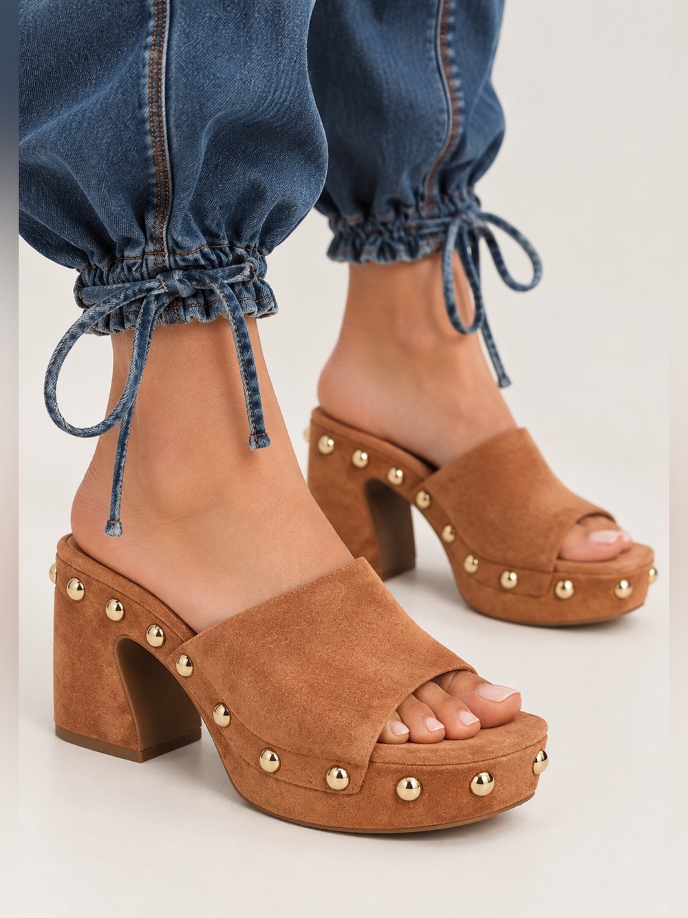 NWT Gianni Bini Abbott Studded Suede Square Toe Platform Slide Sandals Sz 9